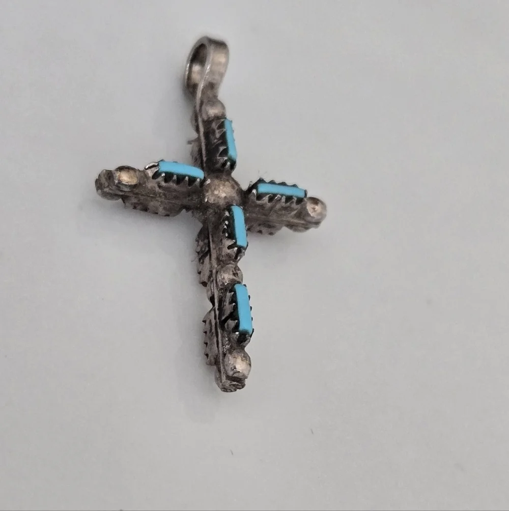 Vtg Zuni 925 Sterling Turqouise And Coral Cross Pendant